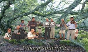 I skovens dybe stille ro, var der pludselig musik.